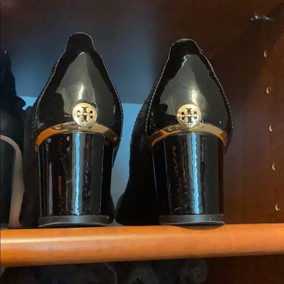 Tory Burch black leather quilted heels - Picture 4 of 8